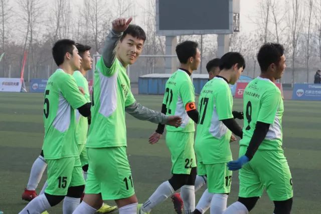 41岁C罗打入精彩头球，获8分MVP荣耀